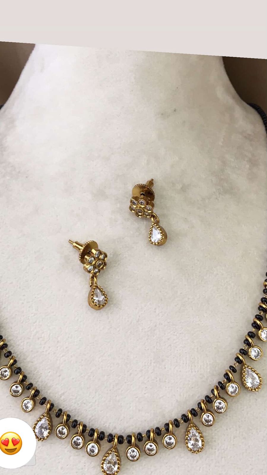 Karimani with white stone set
